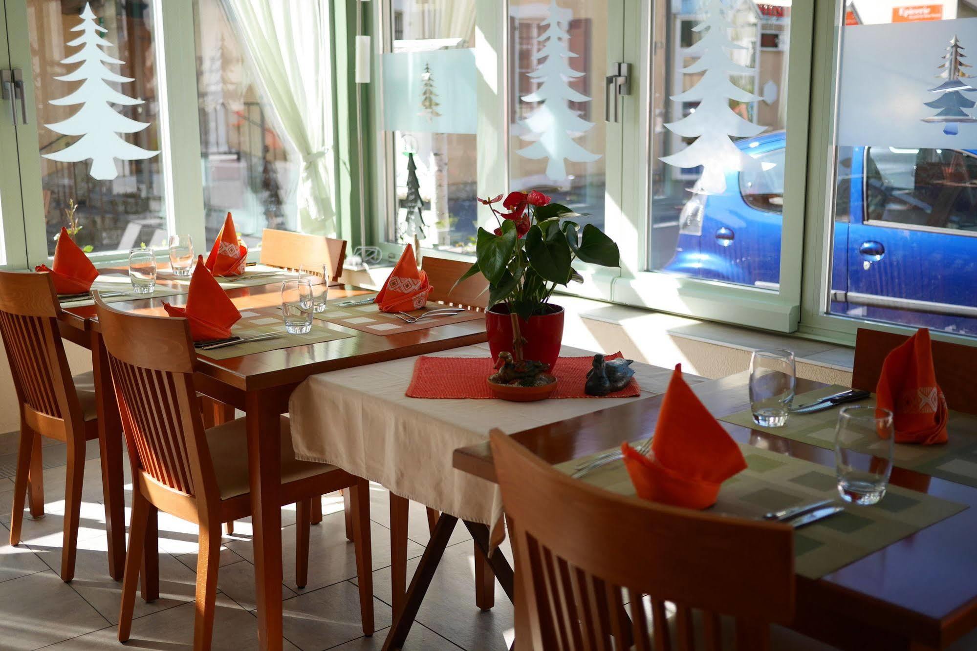 Auberge Aux Deux Sapins Montricher Екстериор снимка